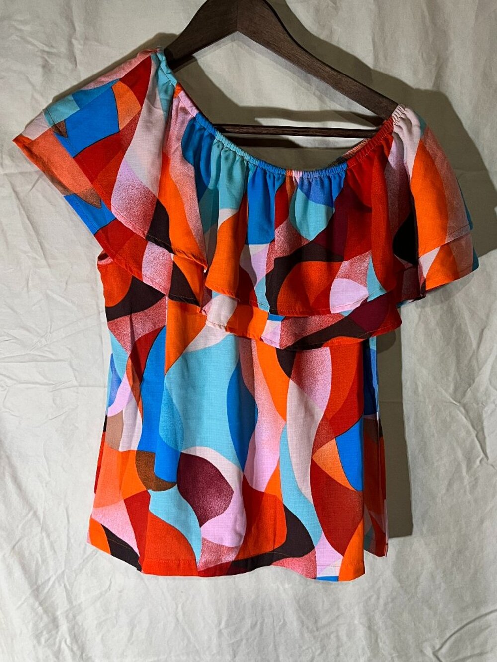 AndThewhy Womens Size Large Bohemian Geometric Print Top Off Shoulder Ruffle NWT